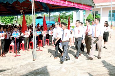 Trường THCS Nguyễn Đình Chiểu, huyện Ea Kar đón Bằng công nhận trường đạt chuẩn Quốc gia mức độ I và Tổng kết năm học 2019-2020.