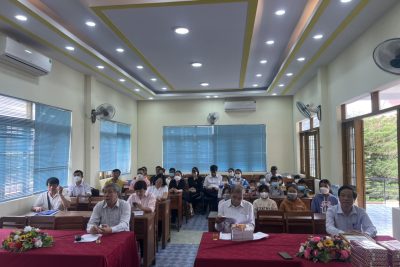 Hội Khuyến học tỉnh Đắk Lắk trao học bổng cho học sinh nghèo hiếu học tại huyện Ea Kar