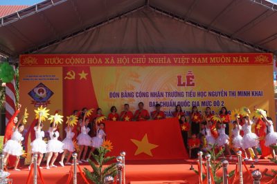 Trường Tiểu học Nguyễn Thị Minh Khai huyện Ea Kar đón Bằng công nhận đạt chuẩn Quốc gia mức độ 2 và Khai giảng năm học mới 2018 – 2019